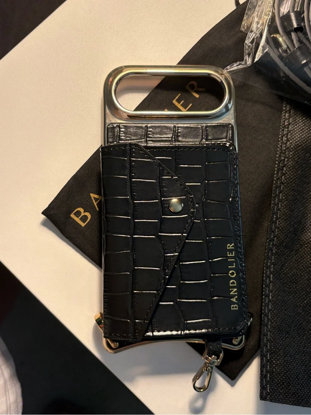 Bandolier Remi Magnet Black Croc Leather Phone Case with Card Wallet 17Air
